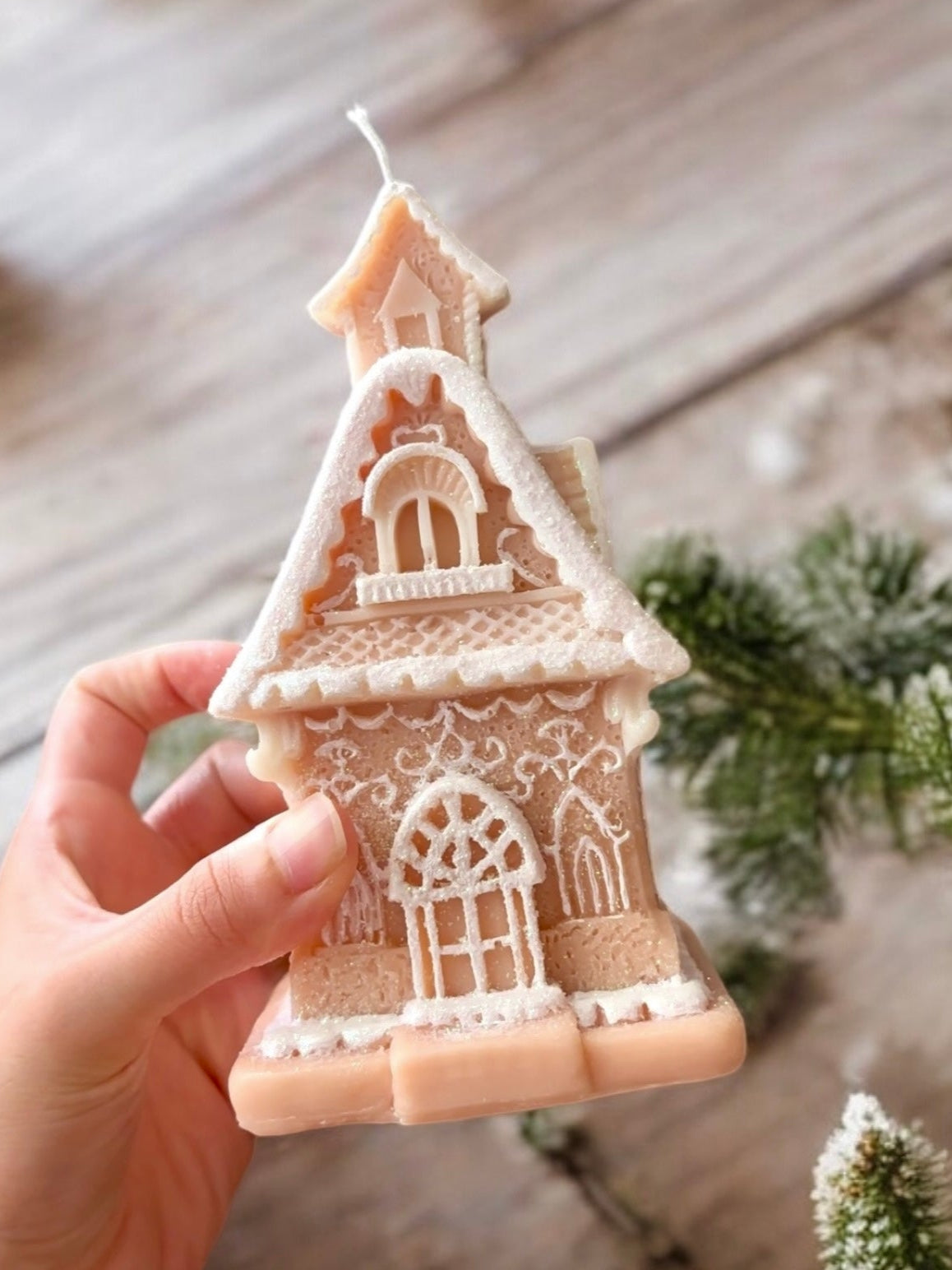 Scented Gingerbread House Candle